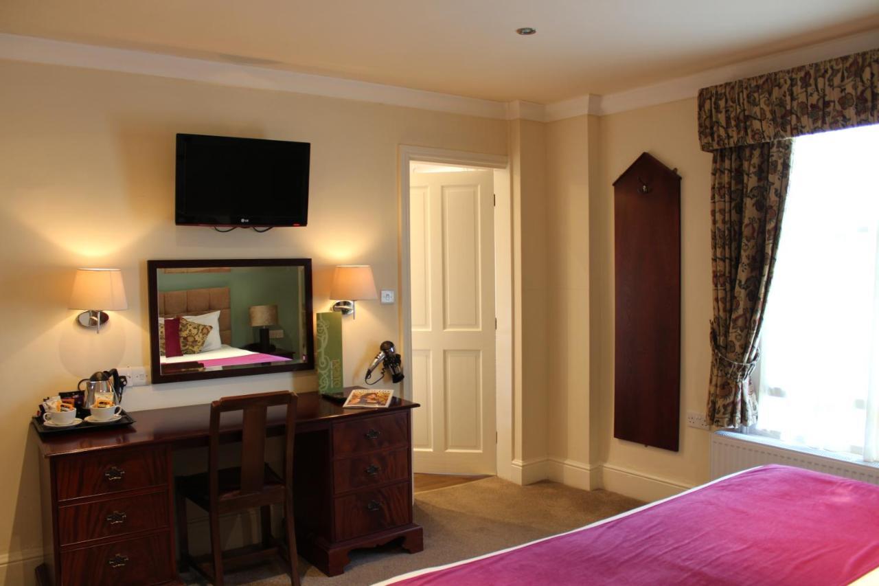 The Dibbinsdale Inn Bromborough Bagian luar foto
